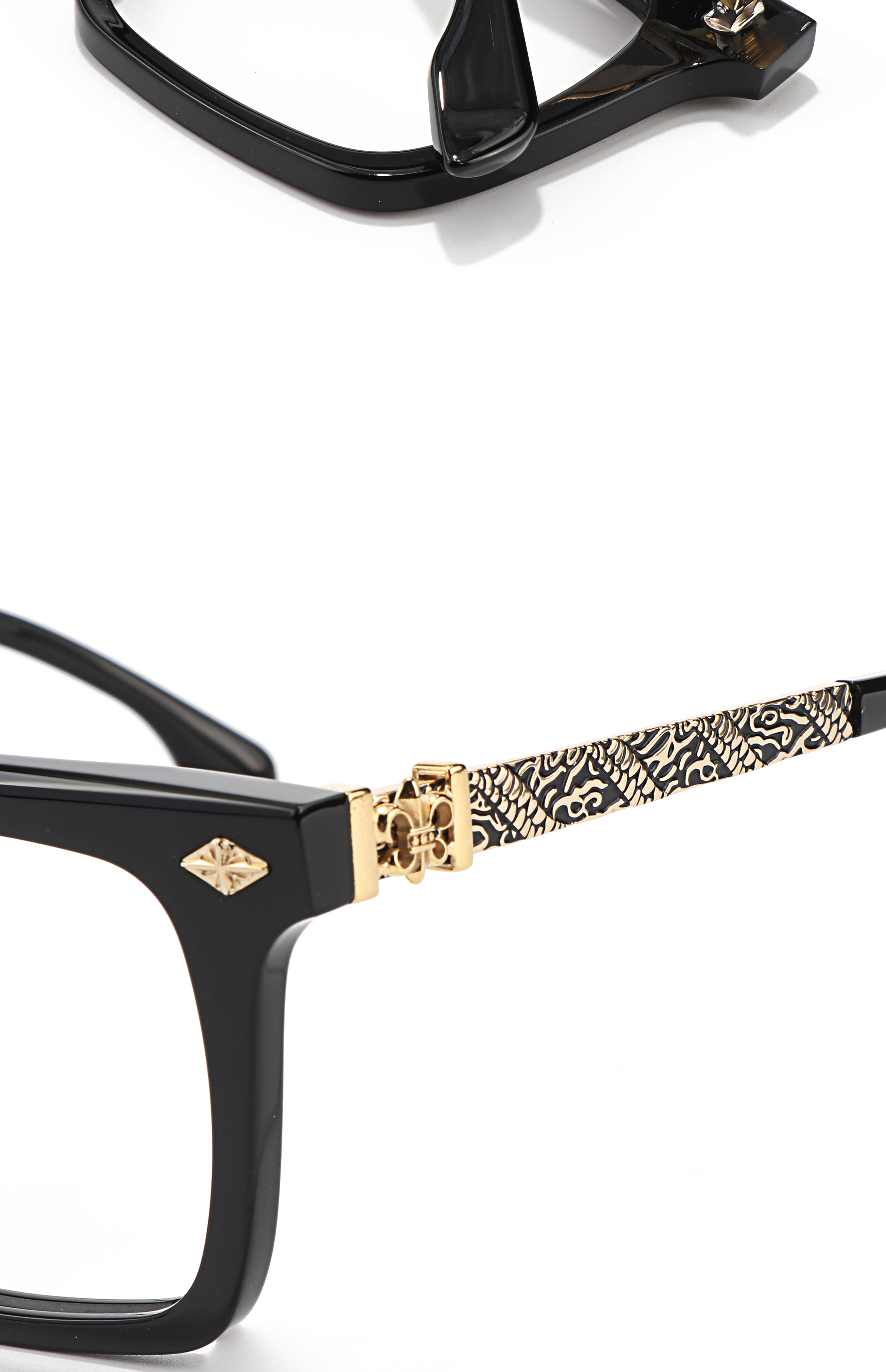 Lightweight Titanium Frame Detail