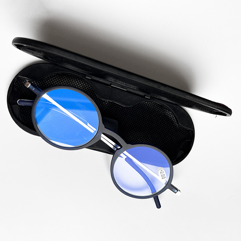 Competitive Price Paper-Thin TR90 Reading Glasses Retro Round Blue Light Blocking Eyewear with Magnetic Aluminum Case