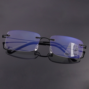 Wholesale Intelligent Multifocal Progressive Reading Glasses Rimless Titanium Anti Blue Light Photochromic Glasses for Men Women