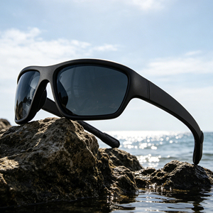 Custom Men Outdoor Sport Sunglasses Climbing Glasses Vintage UV Protection Polarized Driving Fishing Sunglasses